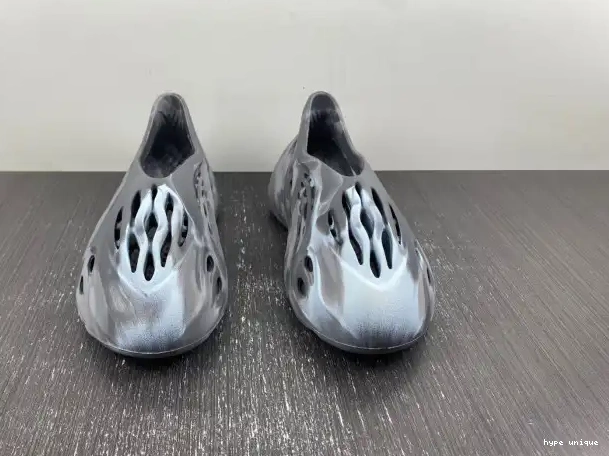 hype Adidas MX Granite IE4931 Foam Yeezy RNR 0324